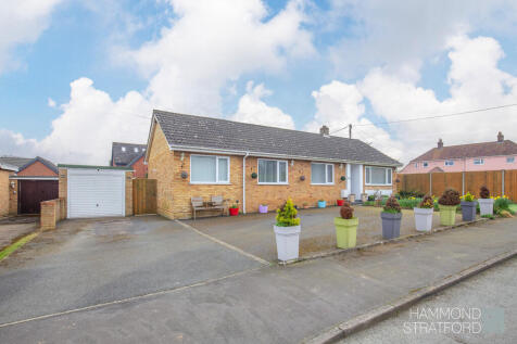 3 bedroom detached bungalow for sale