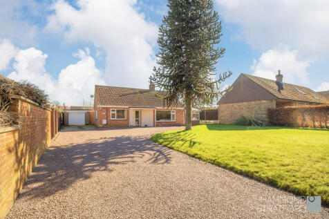 3 bedroom detached bungalow for sale