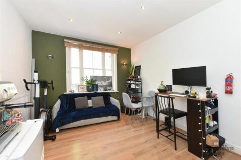 East Tenter Street, London, E1 1 bed apartment for sale