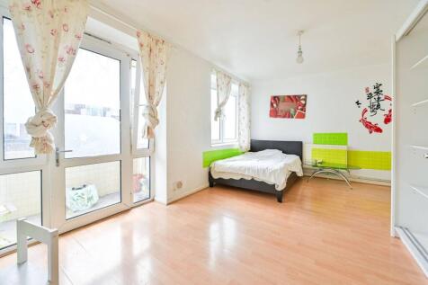 Garnies Close, Peckham, London, SE15 2 bed flat for sale