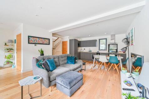 Holdron Street, Peckham, LONDON, SE15 3 bed terraced house for sale