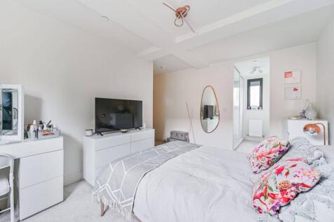 Holdron Street, Peckham, LONDON, SE15 3 bed terraced house for sale