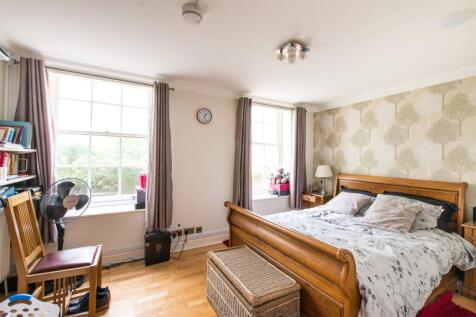 Kennington Lane, Kennington, London... 3 bed flat for sale