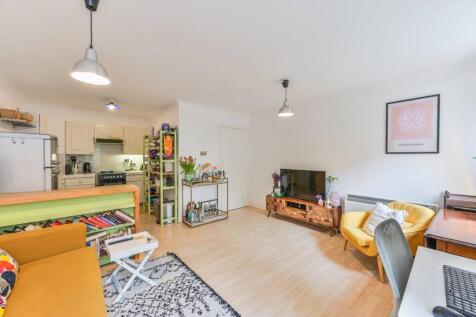 1 bedroom flat for sale