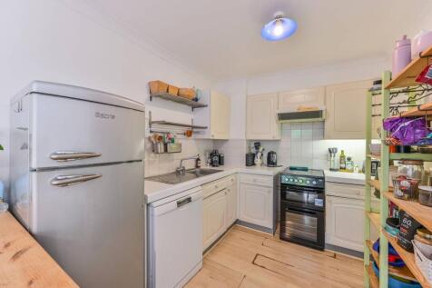 Sancroft Street, Kennington, London... 1 bed flat for sale