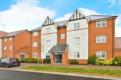 2 bedroom ground floor flat for sale