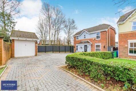 Lyme Clough Way, Middleton M24 3 bed detached house for sale