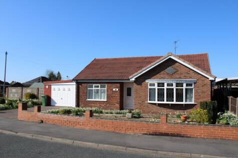 2 bedroom detached bungalow for sale