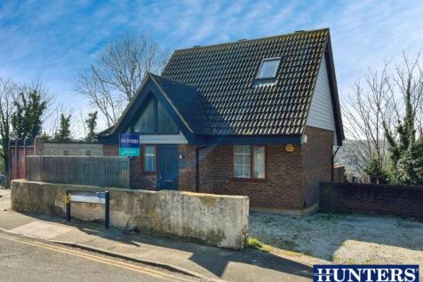 Longhill Avenue, Chatham 4 bed detached house for sale