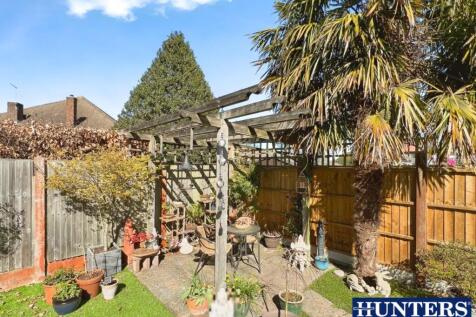 2 bedroom semi-detached bungalow for sale