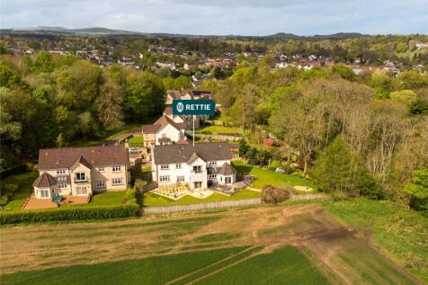 6 bedroom detached house for sale