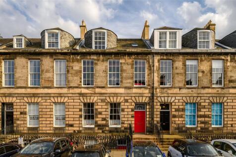 5 bedroom terraced house for sale