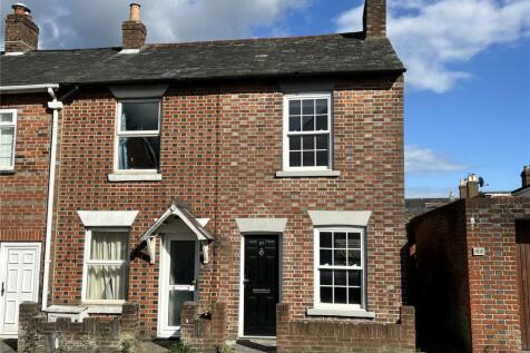 2 bedroom end of terrace house for sale
