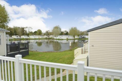 Mallard Lake, Cotswold Hoburne... 2 bed detached house for sale