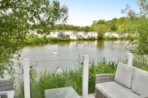 Mallard Lake, Cotswold Hoburne... 3 bed detached house for sale