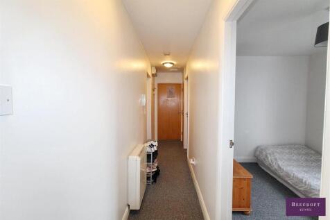 2 bedroom property for sale