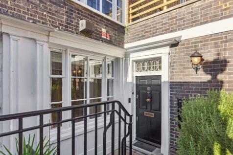 3 bedroom flat for sale
