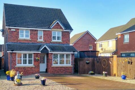 4 bedroom detached bungalow for sale