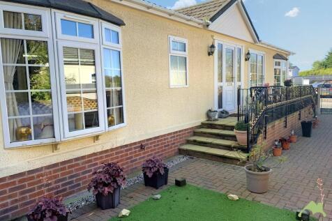 West End Residential Park, Blackpool... 2 bed park home for sale