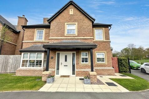 4 bedroom detached house for sale