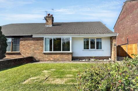 2 bedroom semi-detached bungalow for sale