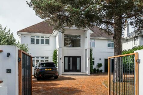 5 bedroom detached house for sale