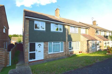 Meadow View Road, Sudbury, Suffolk, CO10 3 bed semi