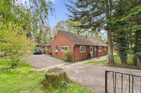 Newton Road, Sudbury, Suffolk, CO10 4 bed bungalow for sale