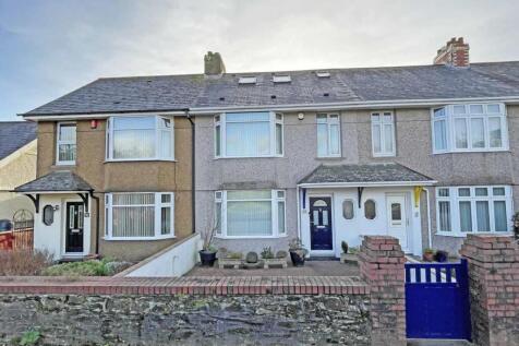 4 bedroom terraced house for sale