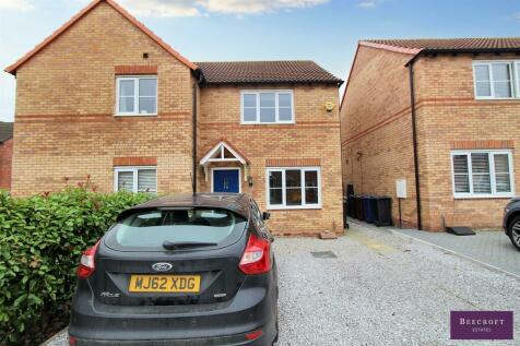 2 bedroom semi-detached house for sale