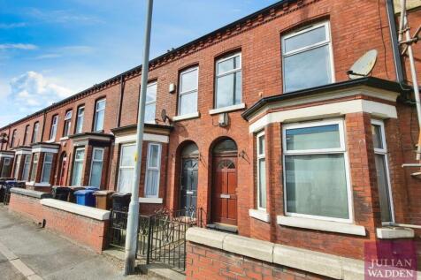 Gorton Road, Reddish, Stockport, SK5 2 bed terraced house for sale