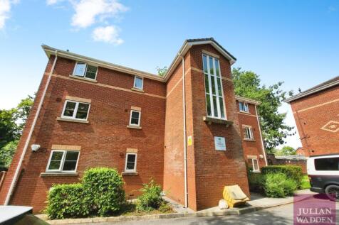 Wildwood Close, Heaviley, Stockport, SK2 2 bed flat for sale