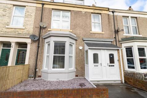 Waterloo Place, North Shields 2 bed ground floor flat for sale