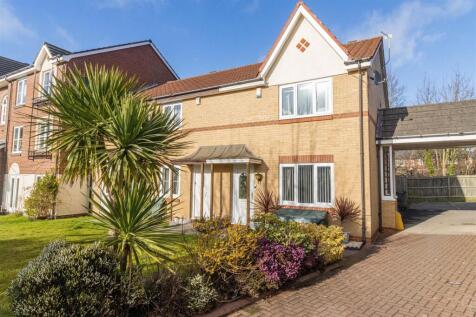 Hazeldene Court, Tynemouth 3 bed end of terrace house for sale