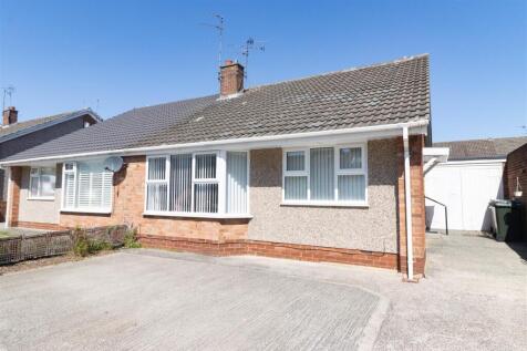 2 bedroom bungalow for sale