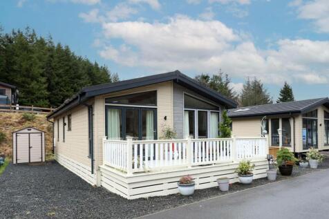 2 bedroom lodge for sale