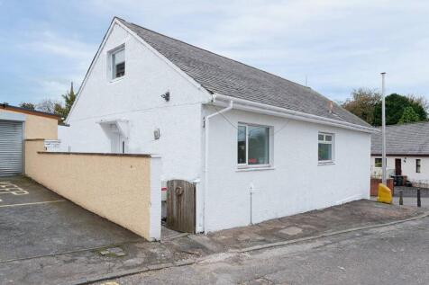 7 Knowe, Mauchline, KA5 5BY 4 bed bungalow for sale