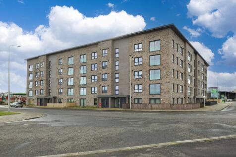 3 bedroom flat for sale