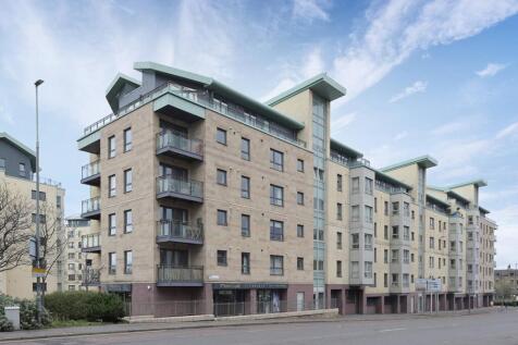 196/6 Lindsay Road, Newhaven... 2 bed flat for sale