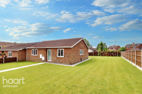 3 bedroom semi-detached bungalow for sale