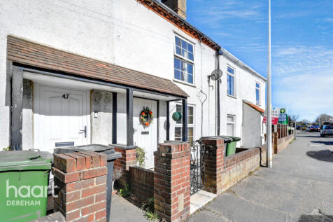 London Road, Dereham 2 bed terraced house for sale