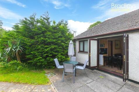 2 bedroom bungalow for sale