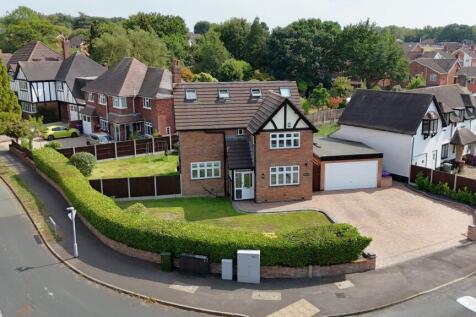 Mount Road, PENN 4 bed detached house for sale