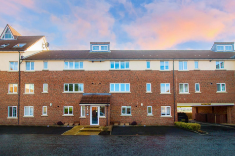 Friars Rise, Whitley Bay 2 bed flat for sale