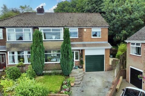 4 bedroom semi-detached house for sale