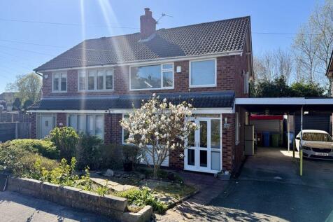 3 bedroom semi-detached house for sale