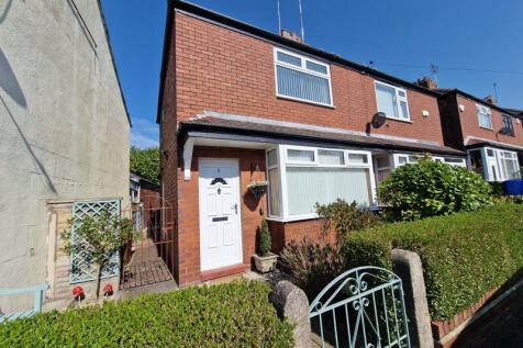 2 bedroom semi-detached house for sale