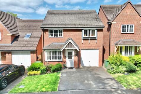 Hayeswater Grove, Yarnfield, ST15 4 bed detached house for sale