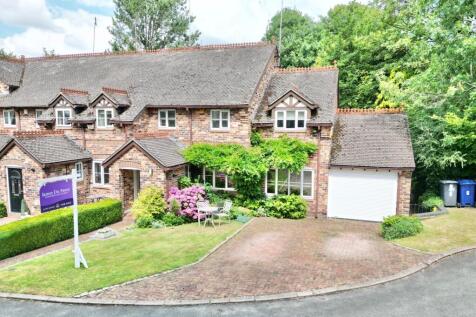 3 bedroom end of terrace house for sale