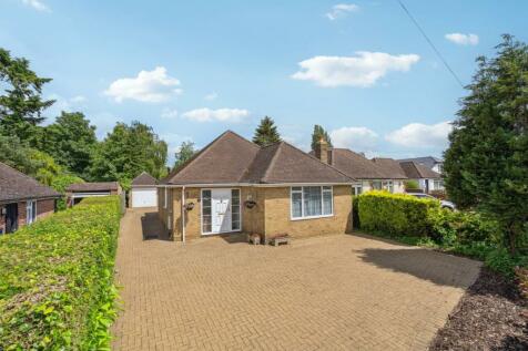 2 bedroom detached bungalow for sale